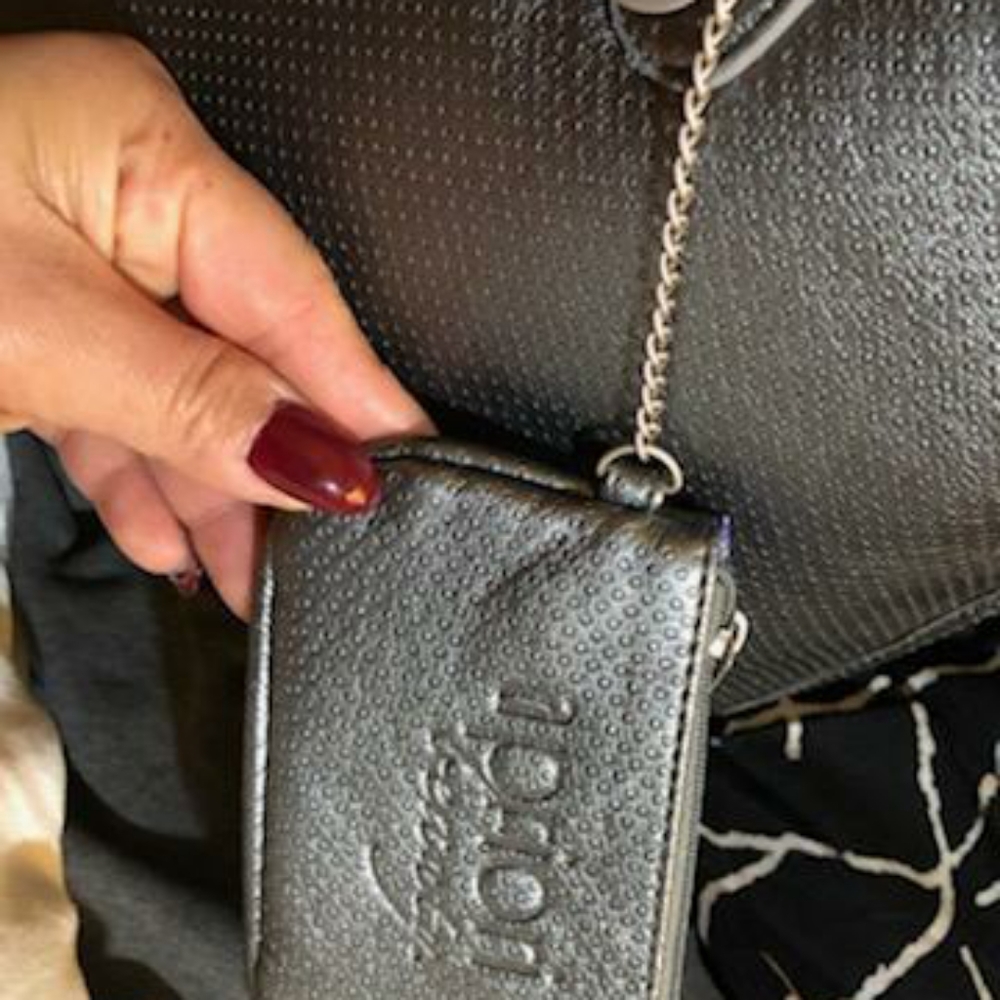 A PRIORI MAKEUP, COMPUTER ,EVERY DAY,PROFESSIONAL BAG. - Picture 2 of 16